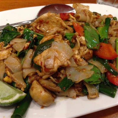 Pad Kee Mao close up