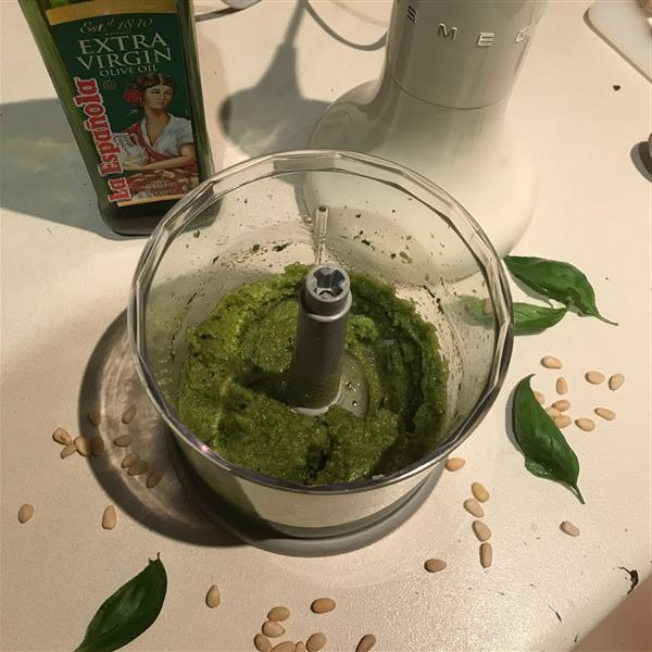 Homemade fresh basil pesto recipe