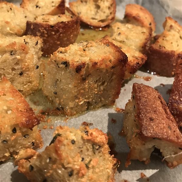 Garlic ciabatta croutons